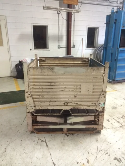 Collapsible steel container